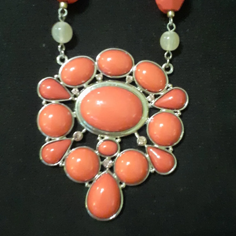 Two necklaces - Picture 3 of 3